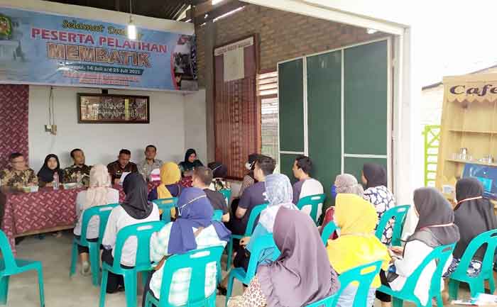 Tingkatkan Kemampuan Pelaku IKM, Pemko Medan Gelar Pelatihan Membatik