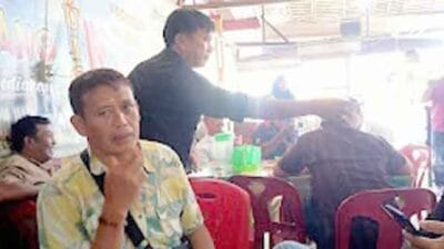 Wartawan Media Center Bravo 5 Terima Honor Rilis