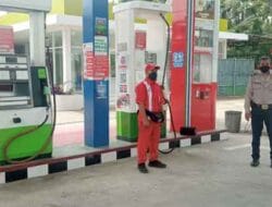 Kanit Binmas Hinai Sambang dan Tatap Muka di SPBU 23.208.117 Desa Batu Malenggang