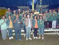 Kesra FC Juara Sepakbola Emak-Emak dan Abadi FC Juara Sepakbola Umum