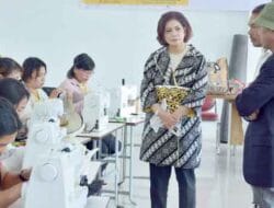 Pelatihan Pengembangan Diversifikasi Tenun Resmi Ditutup