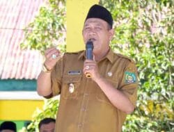 Syah Afandin Serahkan Tali Asih untuk Siswa MAN 3 Langkat