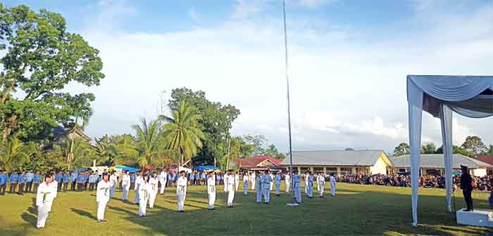Upacara Penurunan Bendera HUT RI di Lapangan Sepakbola Bahorok