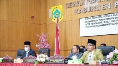 Wabup Pakpak Bharat Hadiri Paripurna Pembahasan LKPJ