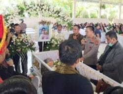 Kapoldasu Hadiri Pemakaman Ibunda Ketum GMKI Pusat