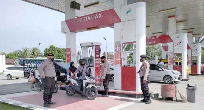 Kapolsek Tanjung Pura Pimpin Langsung Giat Blue Light Patrol