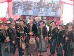 Ny Romy Mariani: Perempuan Dairi Bangga Kenakan Pakaian Pakpak