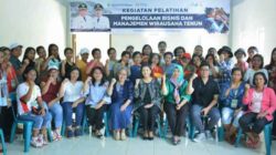 Pemkab Dairi Berikan Pelatihan Pengelolaan Bisnis dan Manajemen Wirausaha Petenun Silalahi
