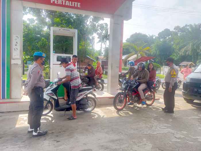 Polsek Kuala Monitoring Ketersediaan BBM di SPBU 14.207.172 Kecamatan Kuala