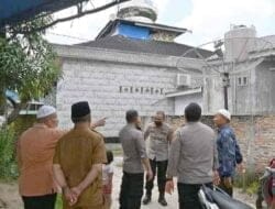 Walikota Tanjungbalai Tinjau Musholla Solahuddin yang Terbakar