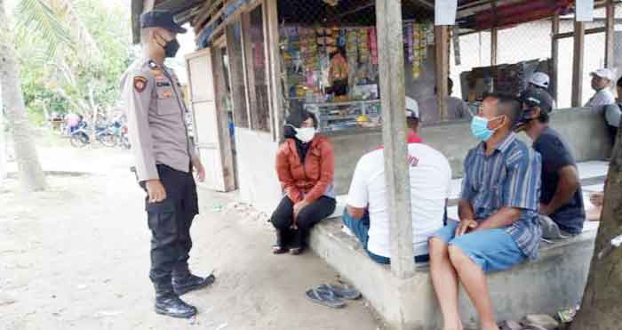 Bhabinkamtibmas Polsek Indrapura Berikan Edukasi dan Pencerahan Kepada Masyarakat