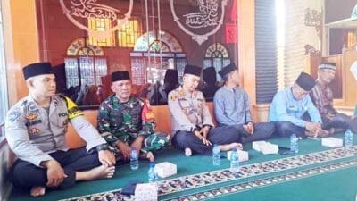 Kapolsek Stabat Hadiri Undangan Pengajian Rutin Sekaligus Peringatan Maulid Nabi Muhammad SAW