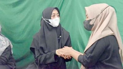 Ketua TP PKK Batubara Takziah ke Rumah Duka Orangtua Ketua DWP Unit Satpol PP