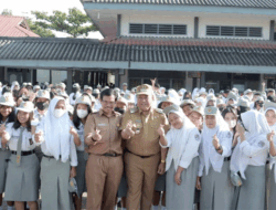 Bupati Dairi Jadi Pembina Upacara di SMKN 1 Sidikalang