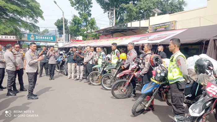 Polri Gunakan Motor Trail Distribusikan Bantuan untuk Korban Gempa di Pelosok