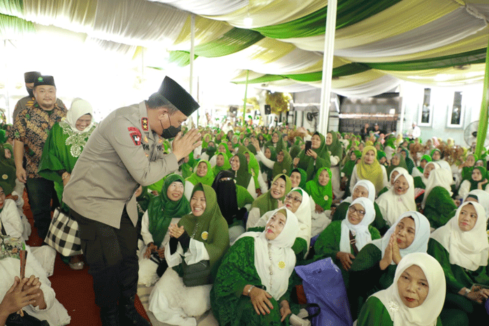 Hadiri Milad Majelis Taklim Halimah, Kapoldasu Ajak Ibu-ibu Berperan Perangi Narkoba dan Bijak Bermedia Sosial