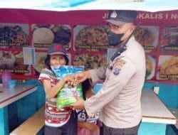 Polsek Medan Timur Salurkan Bantuan Kepada Warga Kurang Mampu