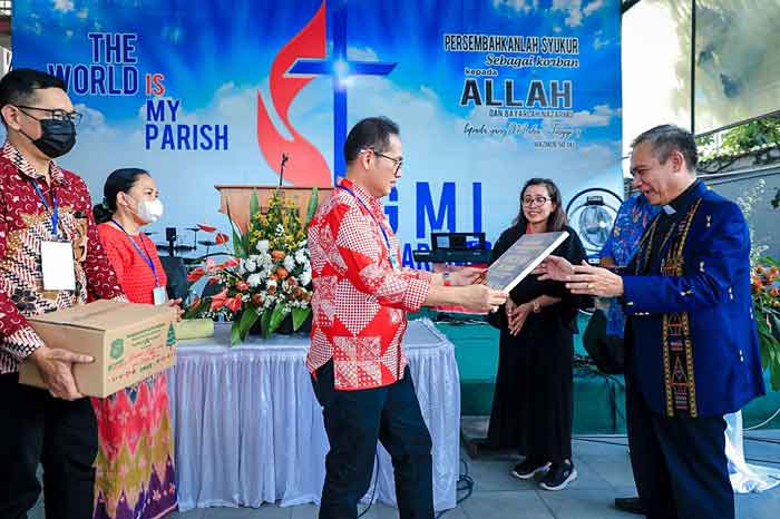 Safari Natal Pemko Medan Disambut Suka Cita Jemaat Gereja Methodist Hang Tuah