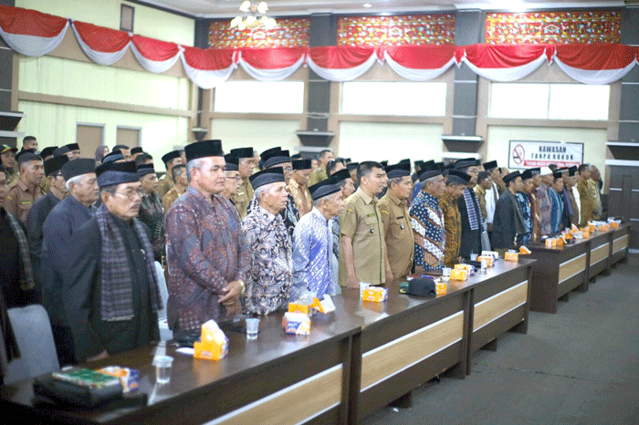 Bupati Epyardi mengundang Ketua PN Koto Baru dan seluruh Ketua KAN untuk melakukan terobosan serta mensosialisasikan cara penyelesaian sengketa perdata secara adat.