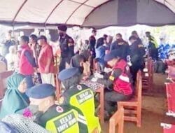 Tim Medis Brimob Polri Jemput Bola Beri Pelayanan Kesehatan Pengungsi Gempa Cianjur