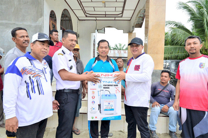 Bupati Zahir Ajak Masyarakat Gotong Royong Jaga Kebersihan Lingkungan