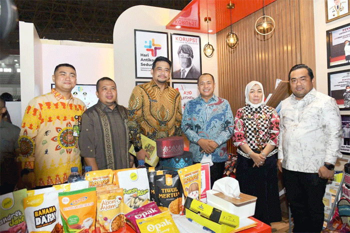 Bupati Zahir Kenalkan Produk UMKM Unggulan