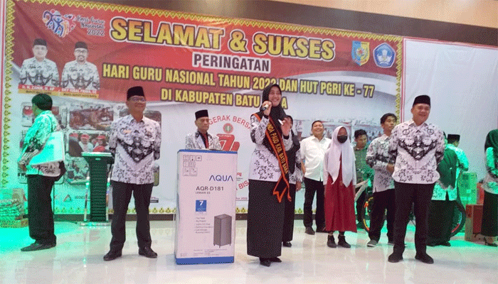HUT Ke-77 PGRI dan HGN, Bupati Batubara akan Berikan Insentif Dana Laukpauk