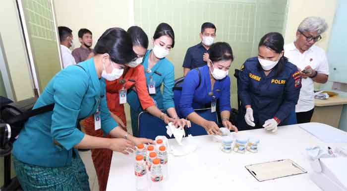Jelang Nataru, Poldasu Laksanakan Tes Urine di Bandar Udara Internasional Kualanamu