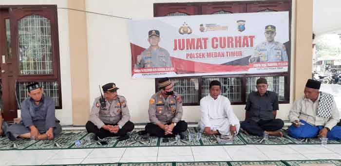 Polsek Medan Timur Gelar Jumat Curhat di Masjid Baiturahman