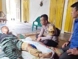 Bhabinkamtibmas Polsek Stabat Aipda Rehman Sitorus SH Bantu Warga Sakit