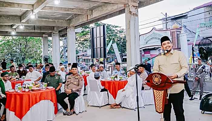 Momen Safari Ramadan Dimanfaatkan Warga Sampaikan Keluhan ke Bobby Nasution