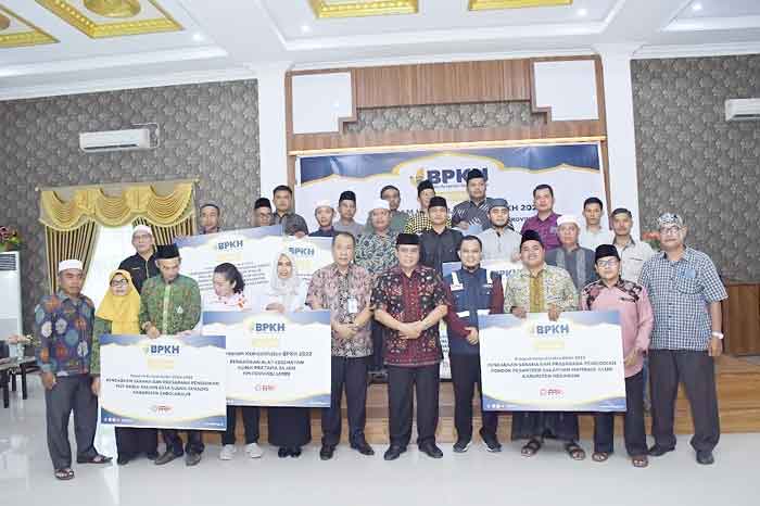Peresmian Program Kemaslahatan BPKH RI di Jambi untuk 14 Penerima Manfaat