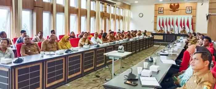 Wabup Pakpak Bharat Bersama Jajaran OPD Ikuti Roadshow