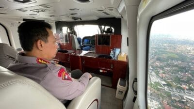 Naik Heli, Kapolri Pantau Langsung Arus Mudik di Jalan Tol dan Arteri