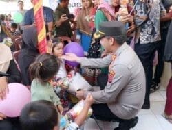 Polres Batu Bara Bersama Forkopimca Bagikan Makanan Tambahan