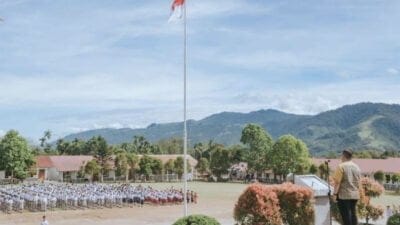 Bupati Dairi Ajak Siswa Segera Manfaatkan Perpustakaan Daerah ‘Raja Naga Jambe’