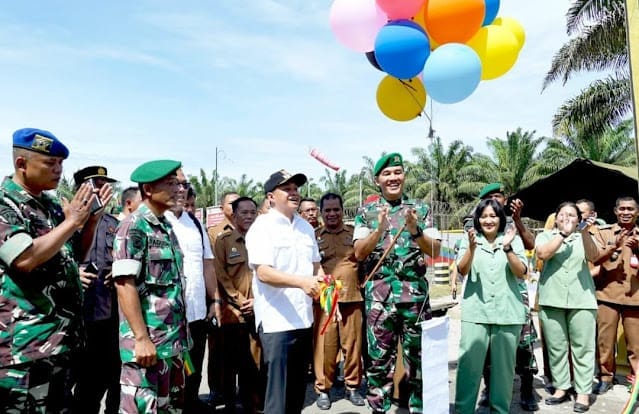 Bupati Zahir Hadiri Peresmian Gapura Simpang Kompi A 126/KC