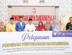 Wali Kota Tanjungbalai Lepas Pertukaran Mahasiswa ke Malaysia