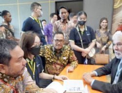 Bupati Franc Hadiri Apkasi-Kadin Investment Forum Regional Sumatera 2023