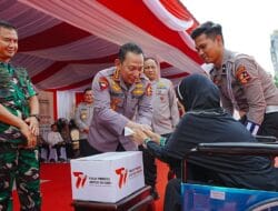 Gelar Baksos Hari Bhayangkara ke-77, Kapolri Ingin Polri Selalu Bersama Masyarakat