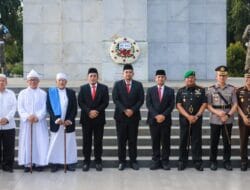 Bobby Pimpin Ziarah ke TMP Jelang HUT ke-433 Kota Medan