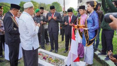 HUT ke-433 Kota Medan, Bobby Nasution Ziarah di TMP, Kenang & Doakan Pahlawan Pembangunan