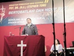 Bupati Eddy Berutu Berharap KKR Pdt Stephen Tong Bawa Kebaikan untuk Umat di Dairi