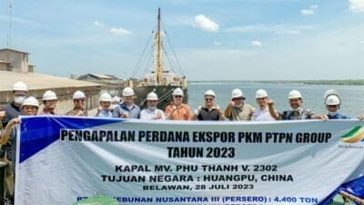 Holding Perkebunan Nusantara Lepas Ekspor Perdana Palm Kernel Expeller ke China Senilai Rp18,2 Miliar