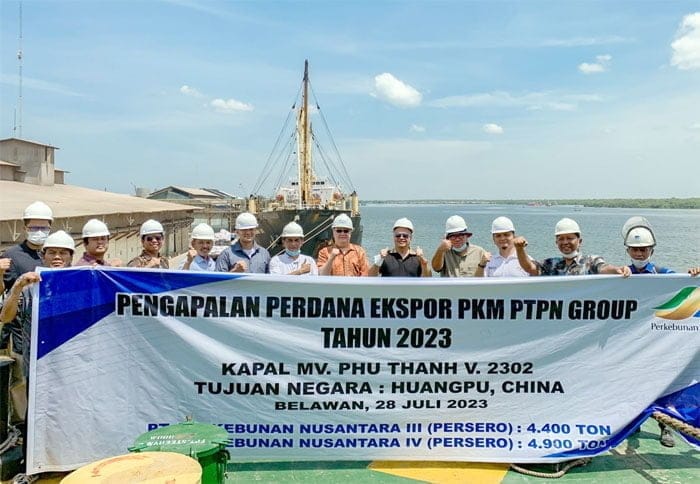 Holding Perkebunan Nusantara Lepas Ekspor Perdana Palm Kernel Expeller ke China Senilai Rp18,2 Miliar