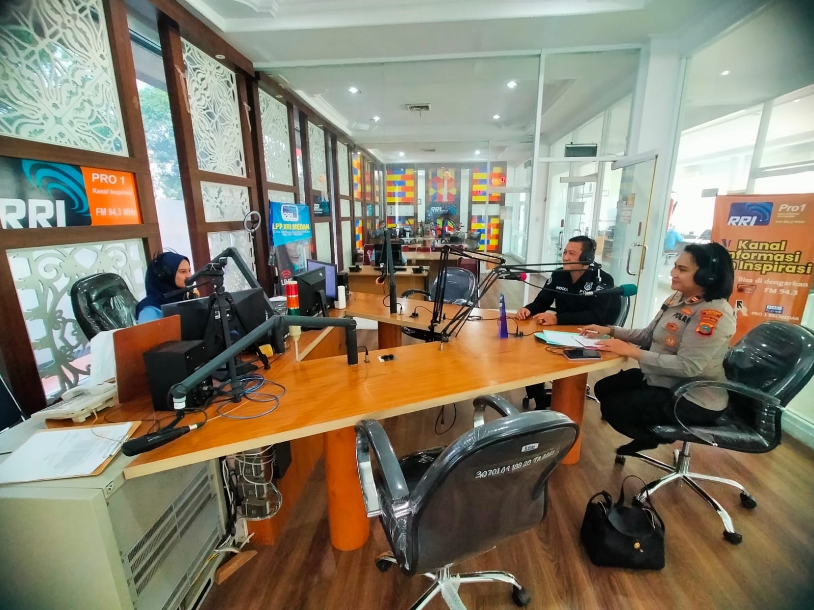 Kapolsek Tuntungan Jadi Narasumber Dialog Interaktif Halo Polisi di RRI Medan