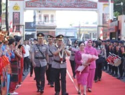 Irjen Pol Agung Setya Terima Penyambutan dan Penghormatan Tiba di Poldasu