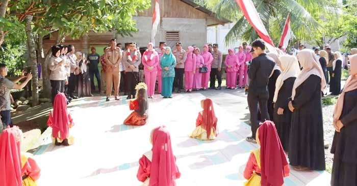HUT ke-75 Polwan RI, Polres Abdya Gelar Bansos dan Pengobatan Gratis