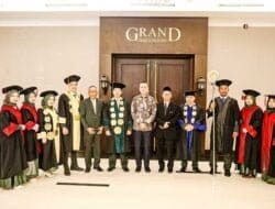 Hadiri Wisuda STKIP AB, Ijeck: Terus Kembangkan Diri Jadi Pribadi Profesional