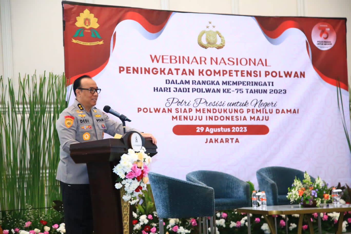 As SDM Kapolri Ingatkan Pentingnya Peran Polwan Kawal Pemilu Damai 2024